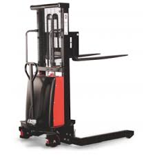 BT Straddle Stacker