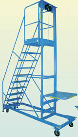 8 Step Manual Mobile Ladder - Click Image to Close